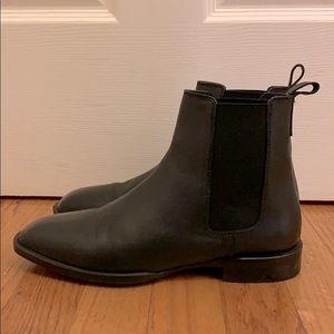 (SOLD) ASOS Chelsea Boots (Size: Female 7/Male5)